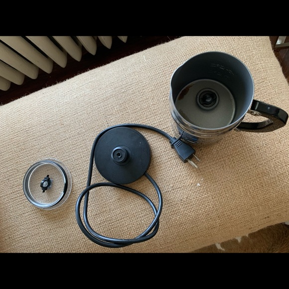 Nespresso Aeroccino Plus Milk Frother Discontinued - Picture 4 of 5